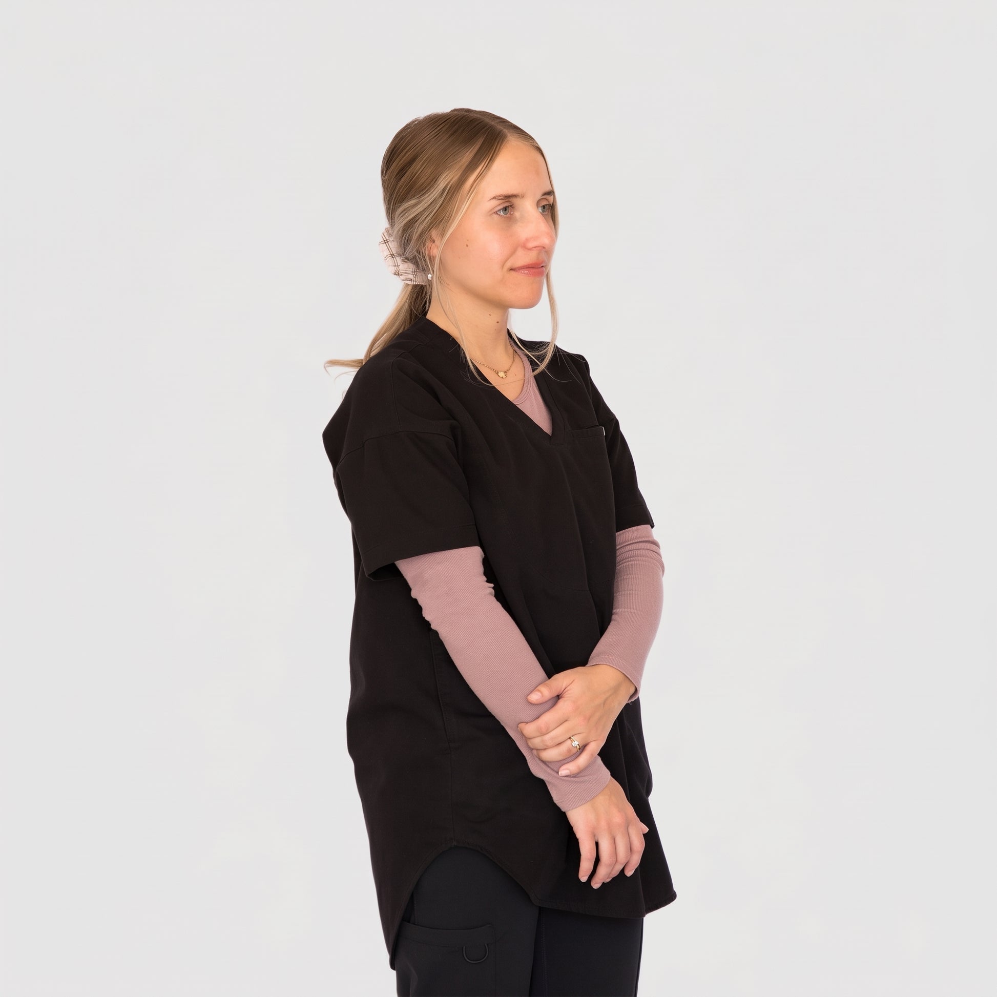 AeroKnit Seamless Underscrub — lifestyle view