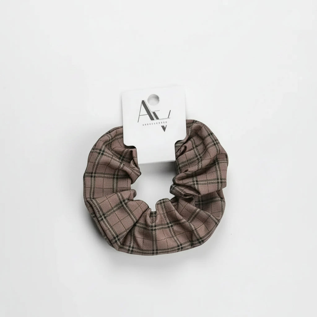 Plaid Scrunchie (3-Pack) — brown colorway